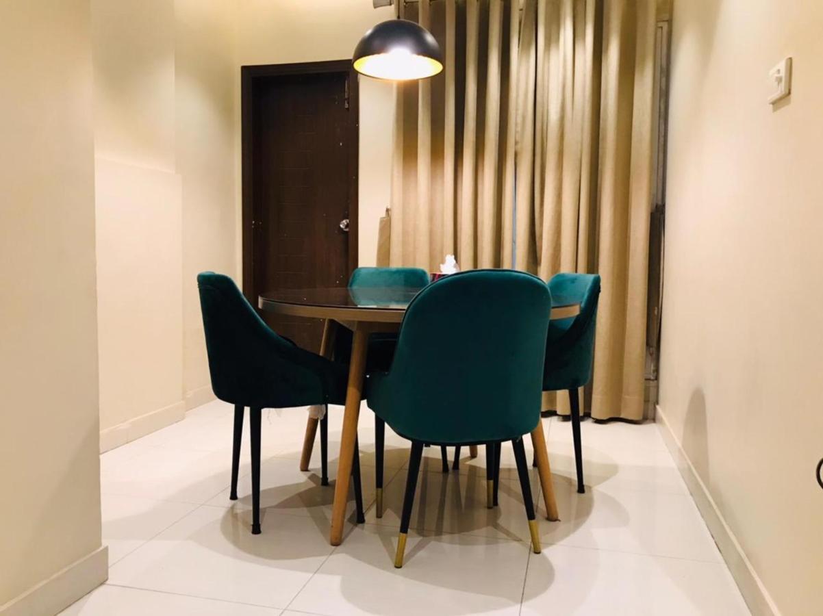 Hamsun Suites  Karachi Extérieur photo