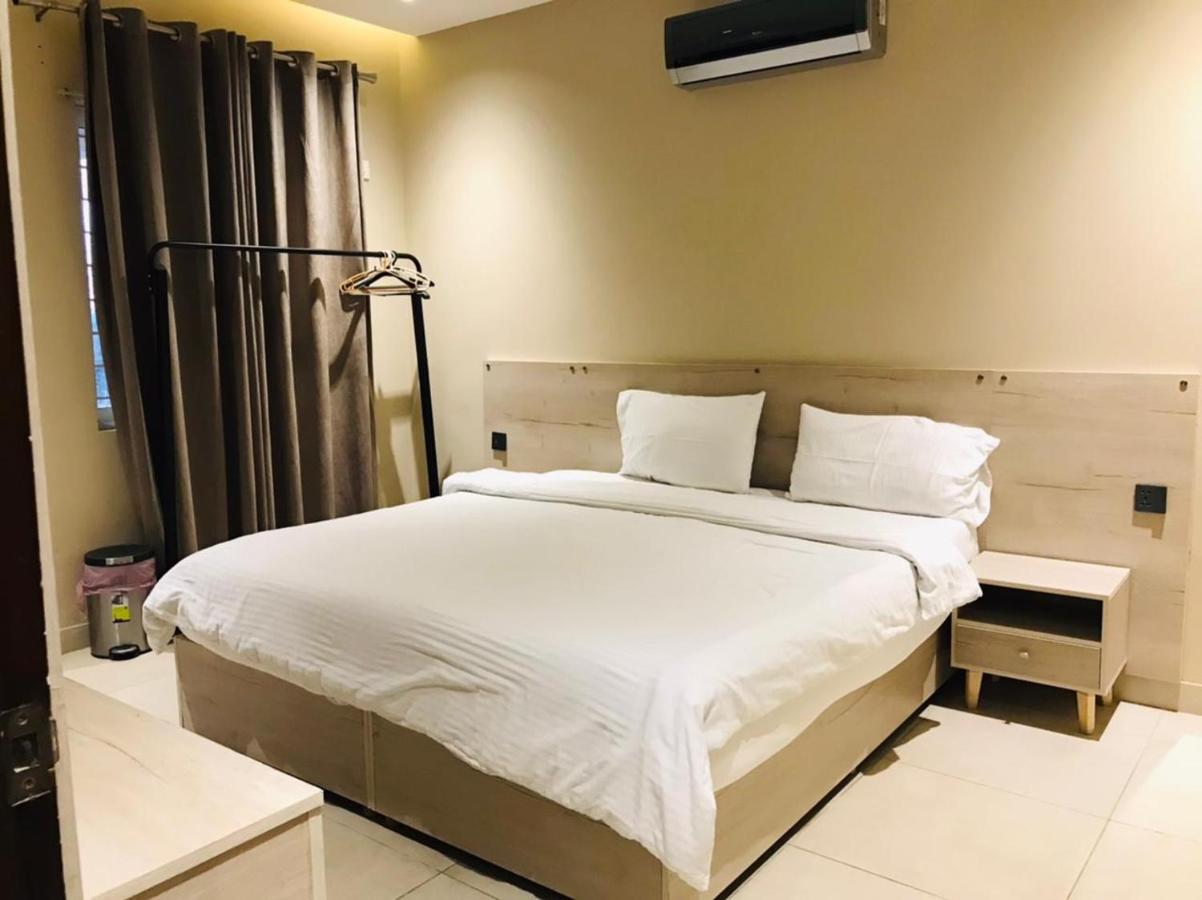 Hamsun Suites  Karachi Extérieur photo