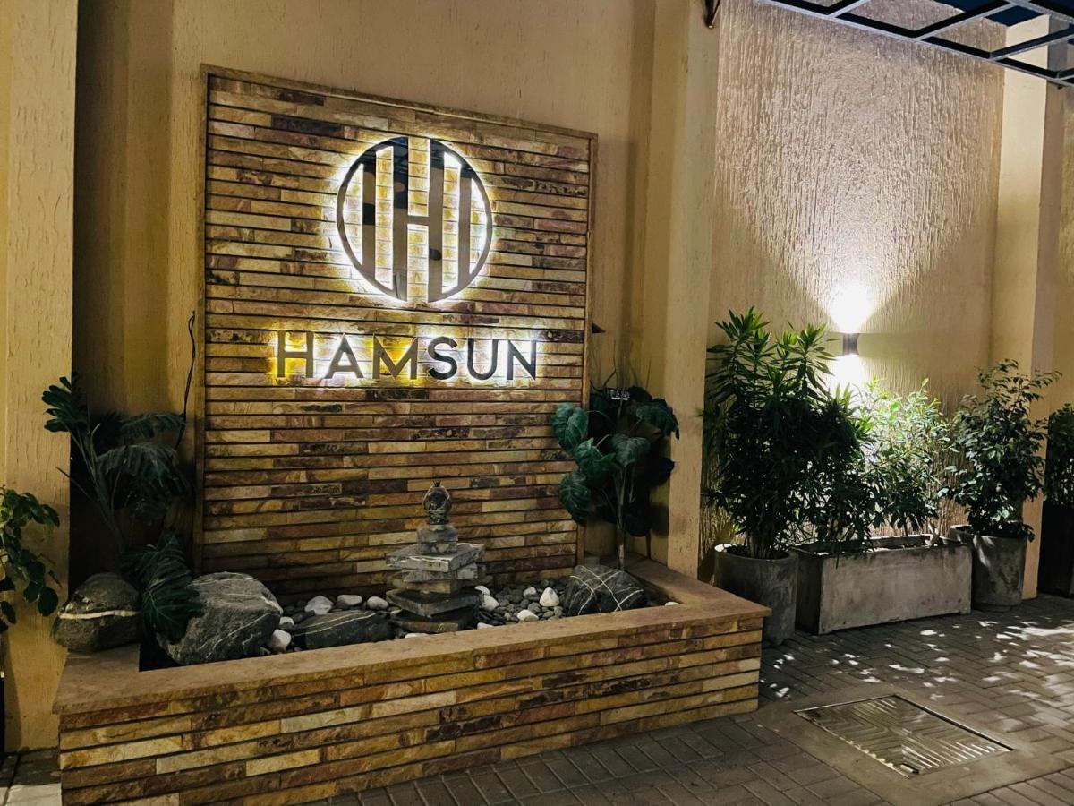 Hamsun Suites  Karachi Extérieur photo