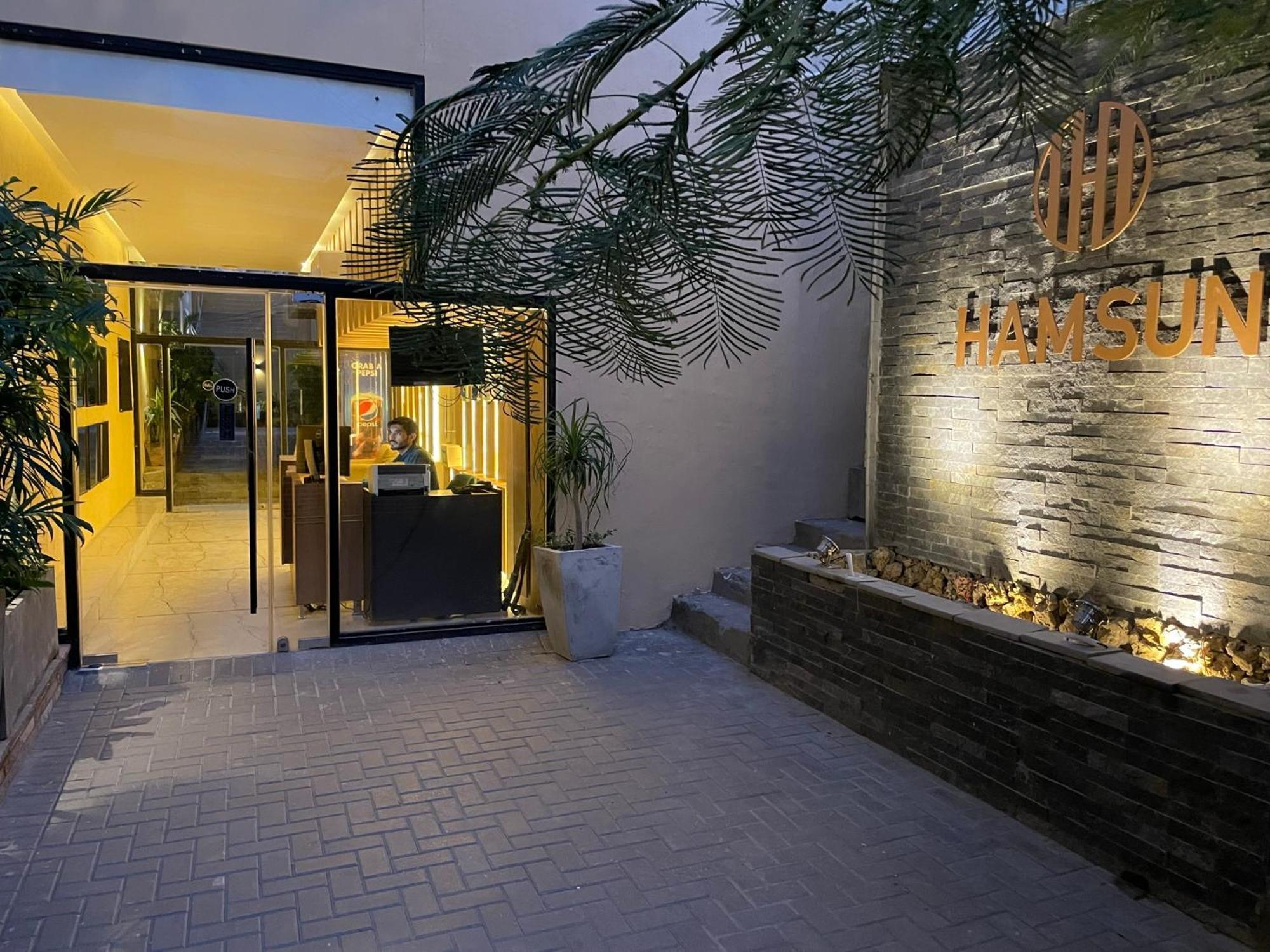 Hamsun Suites  Karachi Extérieur photo