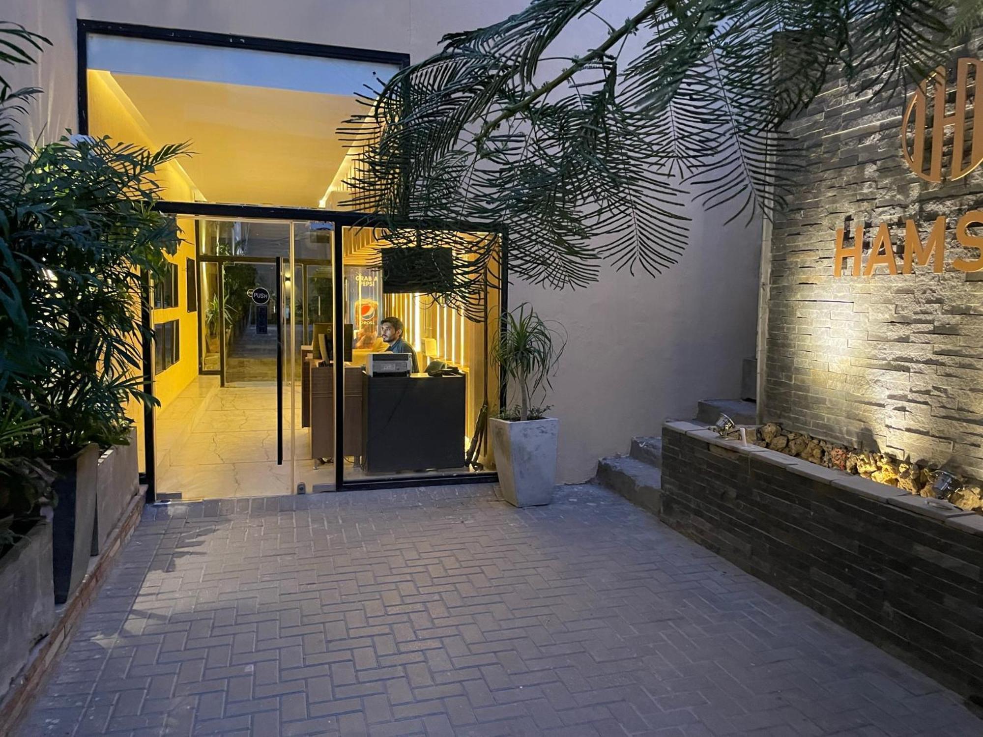 Hamsun Suites  Karachi Extérieur photo