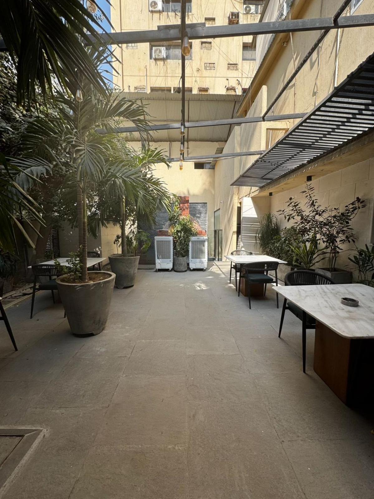 Hamsun Suites  Karachi Extérieur photo